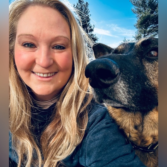 Meet your Posher, Amber - Picture 16 of 17